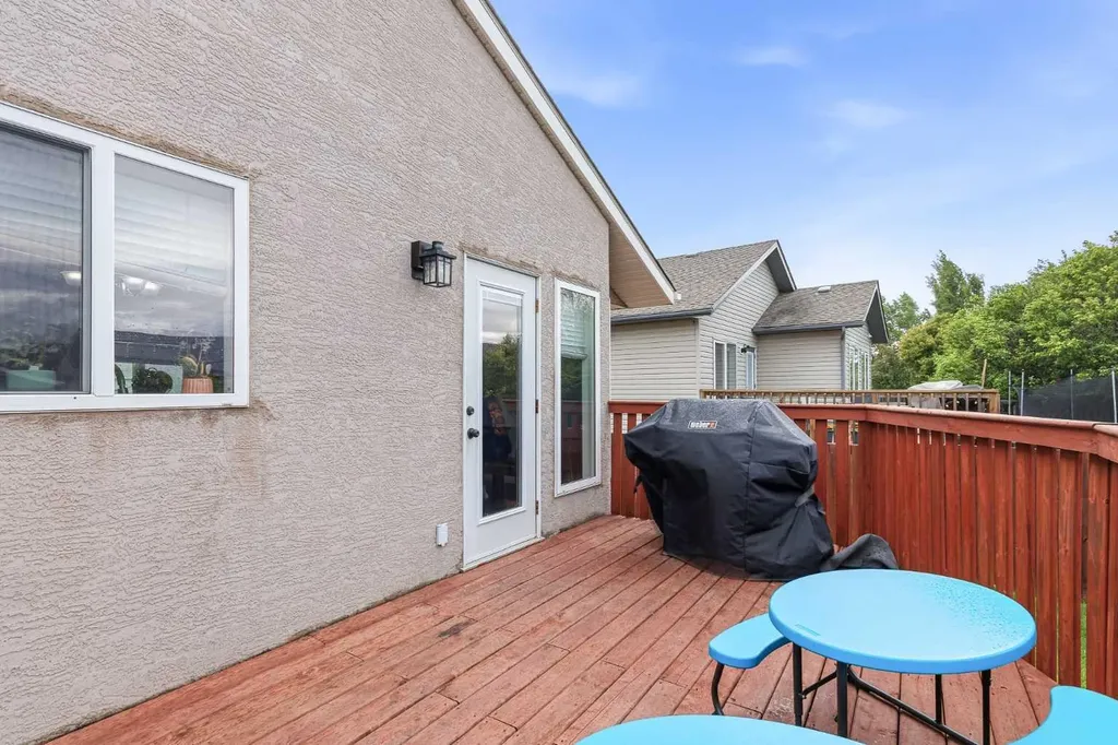6606 34 Street Lloydminster AB T9V 3J1