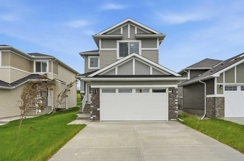 172 Lakewood Circle Strathmore AB T1P 0A3