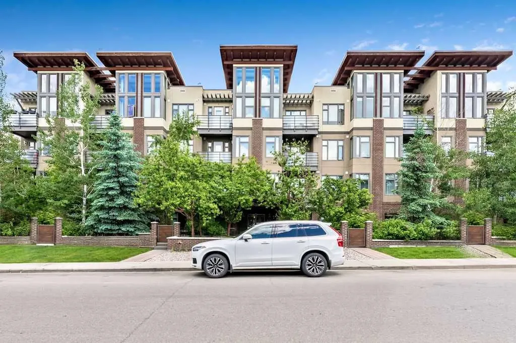 1720 10 Street SW Calgary AB T2T 3E8