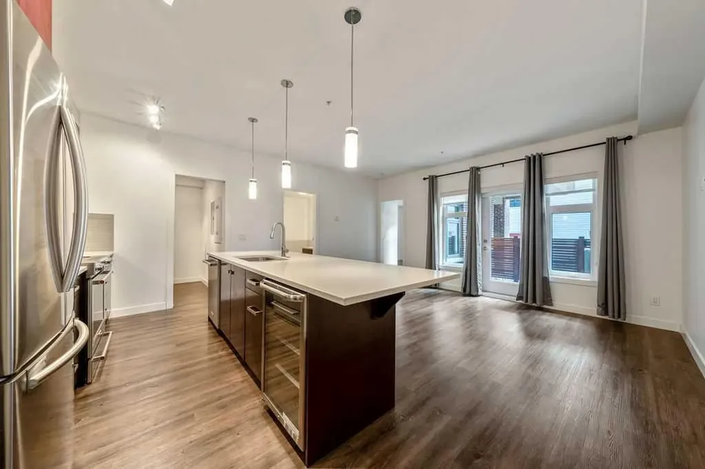 1720 10 Street SW Calgary AB T2T 3E8