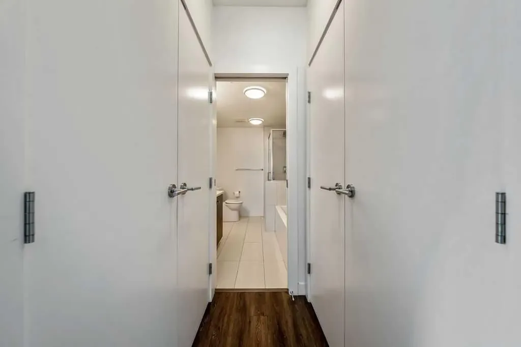 1720 10 Street SW Calgary AB T2T 3E8