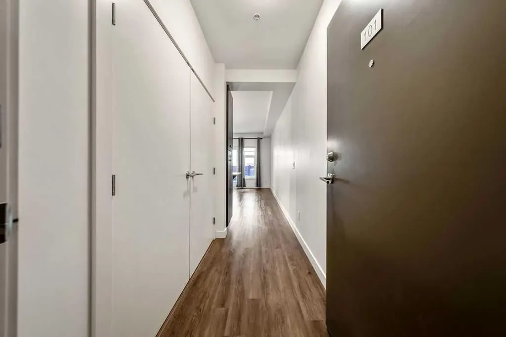 1720 10 Street SW Calgary AB T2T 3E8
