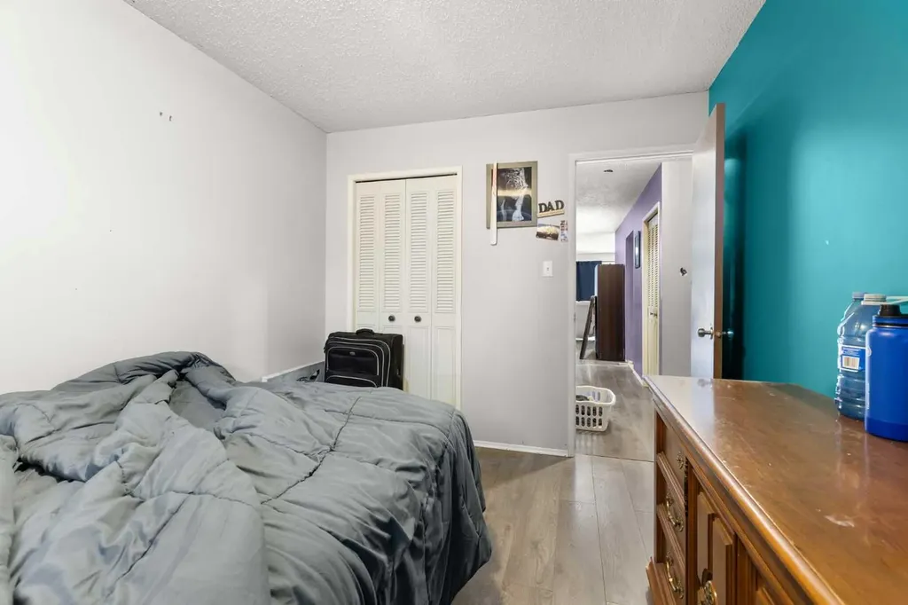 211 Ross Glen Drive SE Medicine Hat AB T1B 1N7