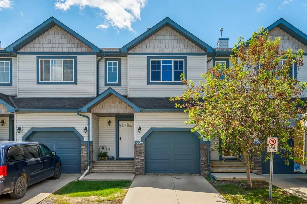 620 Luxstone Landing SW Airdrie AB T4B 0B6