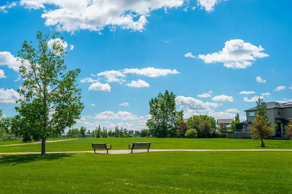 620 Luxstone Landing SW Airdrie AB T4B 0B6