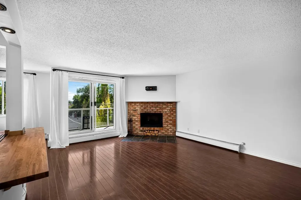 1814 18 Street SW Calgary AB T2T 4T1