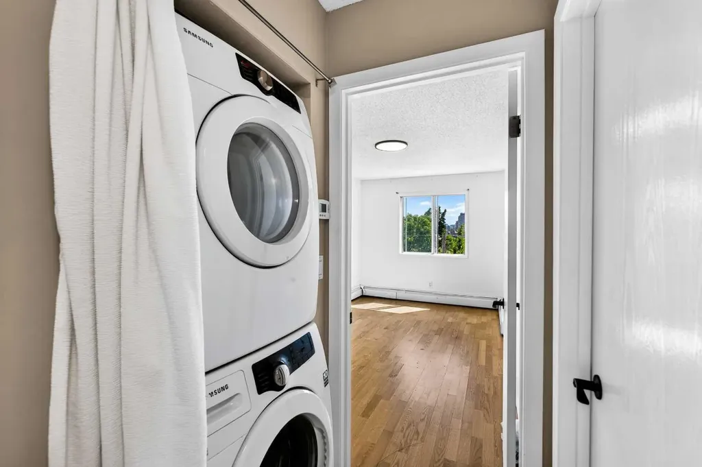 1814 18 Street SW Calgary AB T2T 4T1