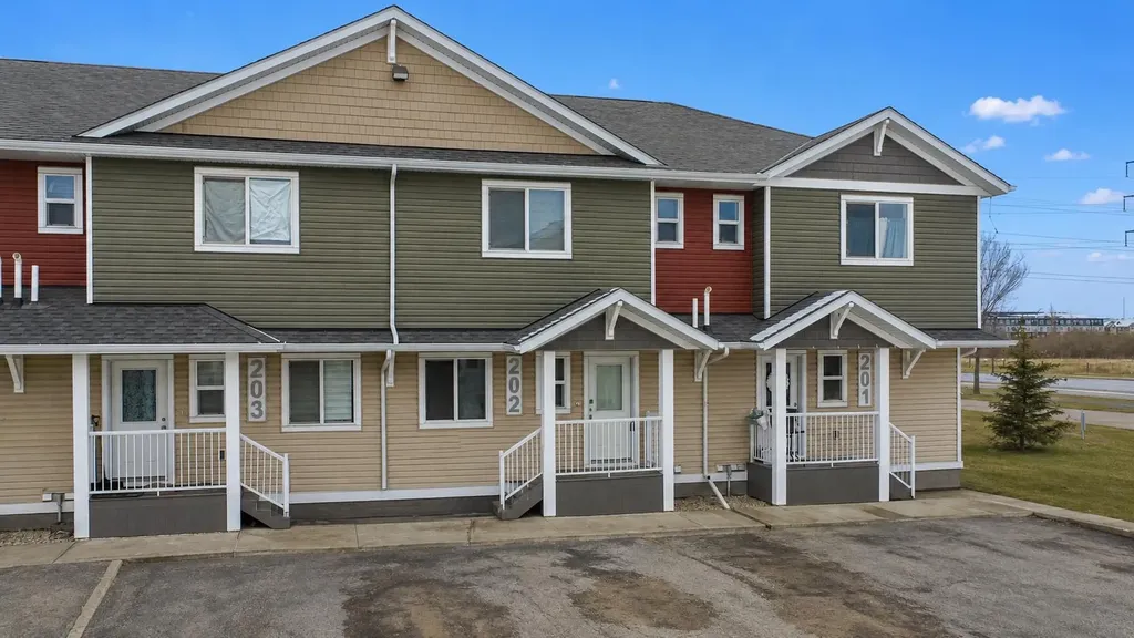 148 Vanier Drive Red Deer AB T4R 0K9