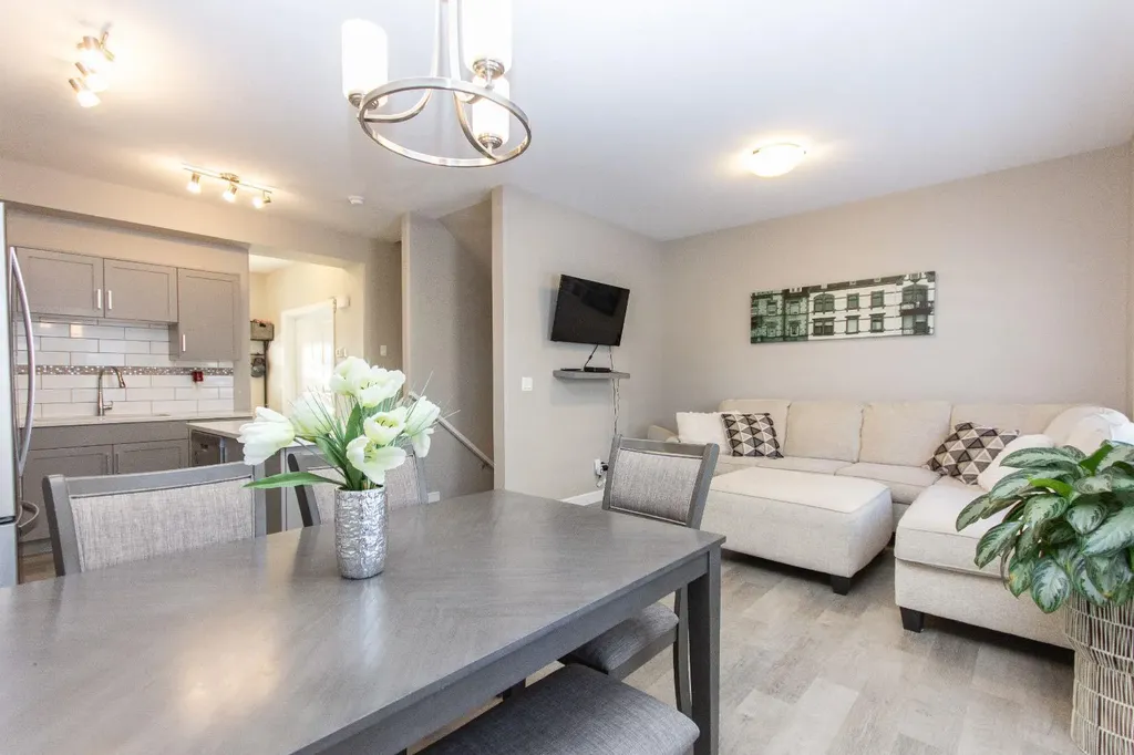 148 Vanier Drive Red Deer AB T4R 0K9