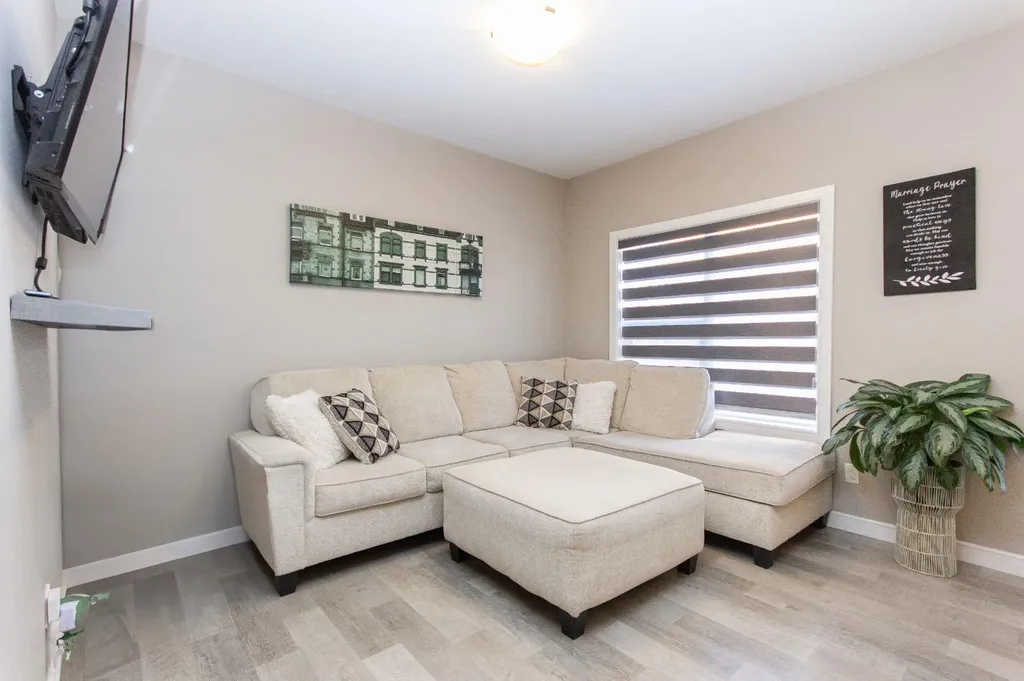 148 Vanier Drive Red Deer AB T4R 0K9