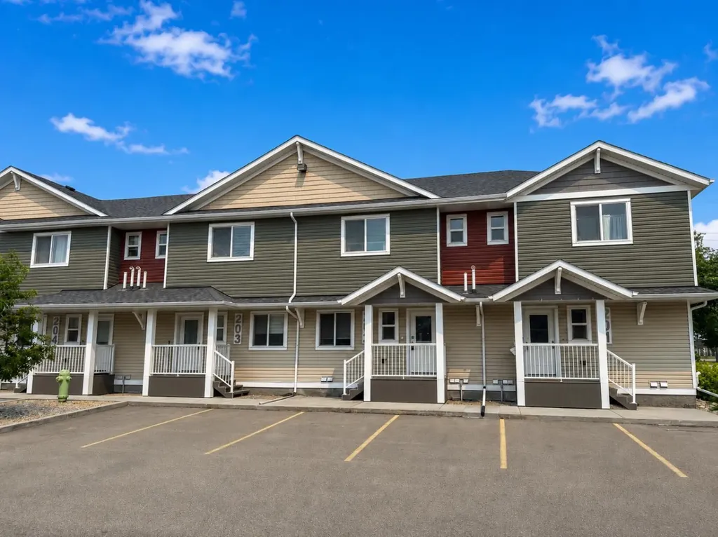 148 Vanier Drive Red Deer AB T4R 0K9