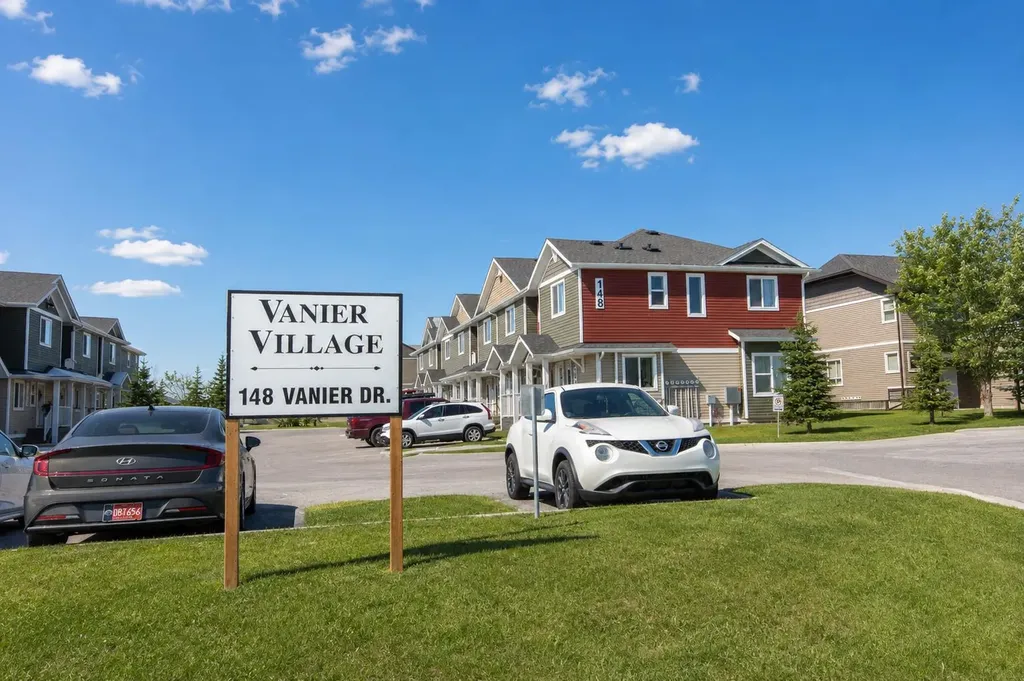 148 Vanier Drive Red Deer AB T4R 0K9