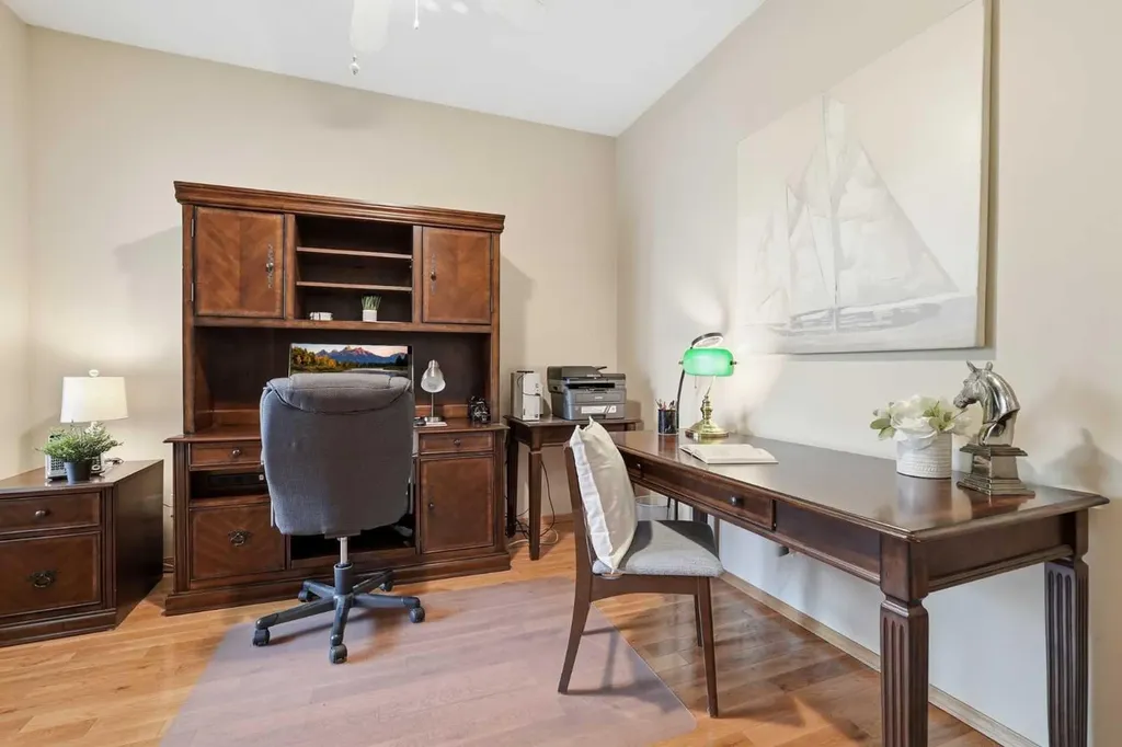 206 Scimitar Heath NW Calgary AB T3L 2E1