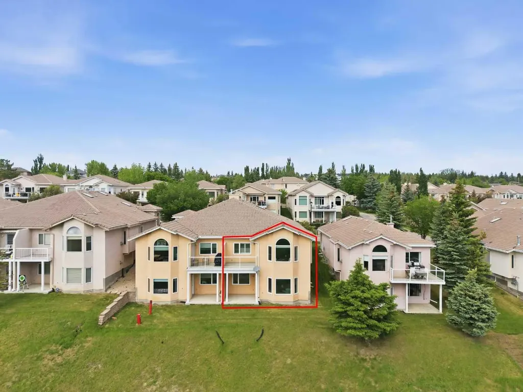 206 Scimitar Heath NW Calgary AB T3L 2E1