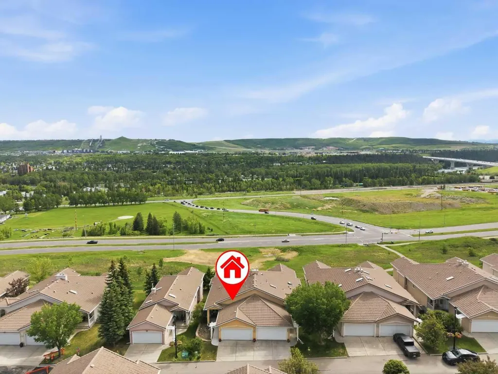 206 Scimitar Heath NW Calgary AB T3L 2E1