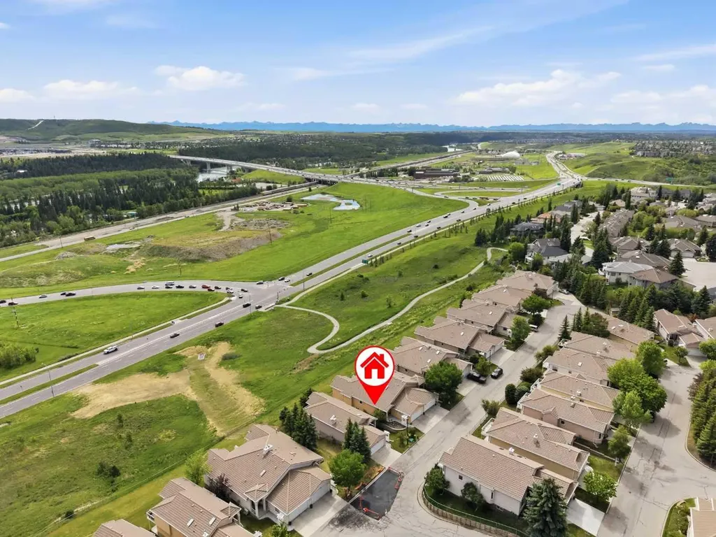 206 Scimitar Heath NW Calgary AB T3L 2E1