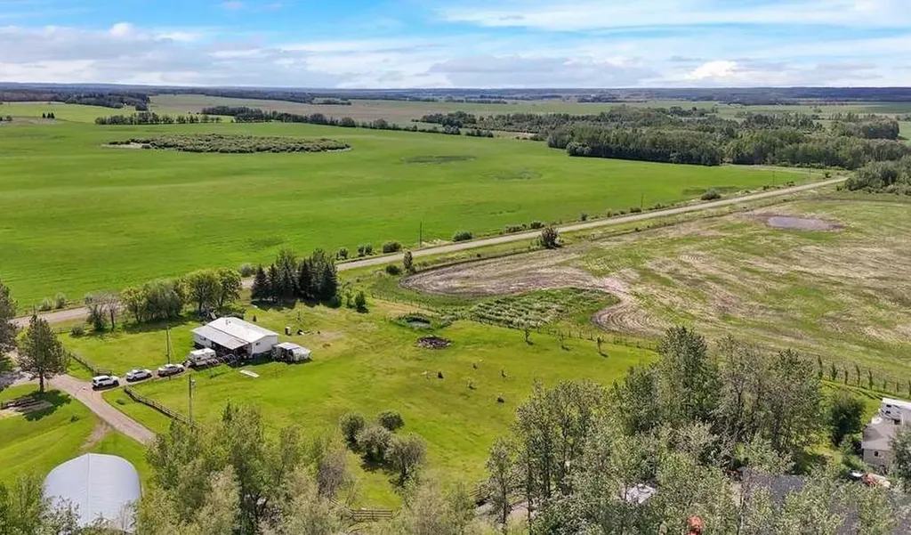 383034 Range Road 42 Rural Clearwater County AB T0M 0X0