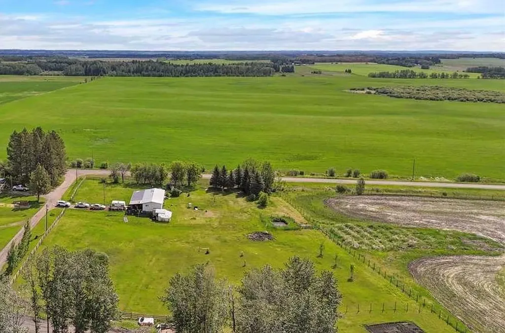 383034 Range Road 42 Rural Clearwater County AB T0M 0X0