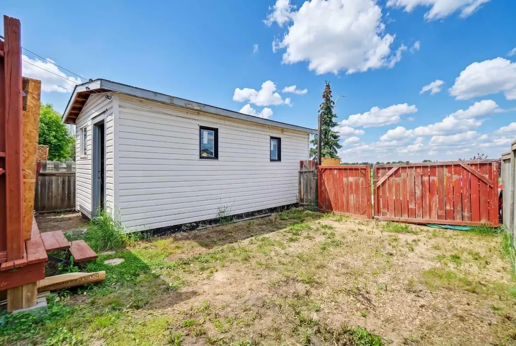 149 Silver Drive Blackfalds AB T0M0J0