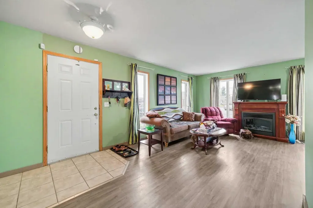 149 Silver Drive Blackfalds AB T0M0J0