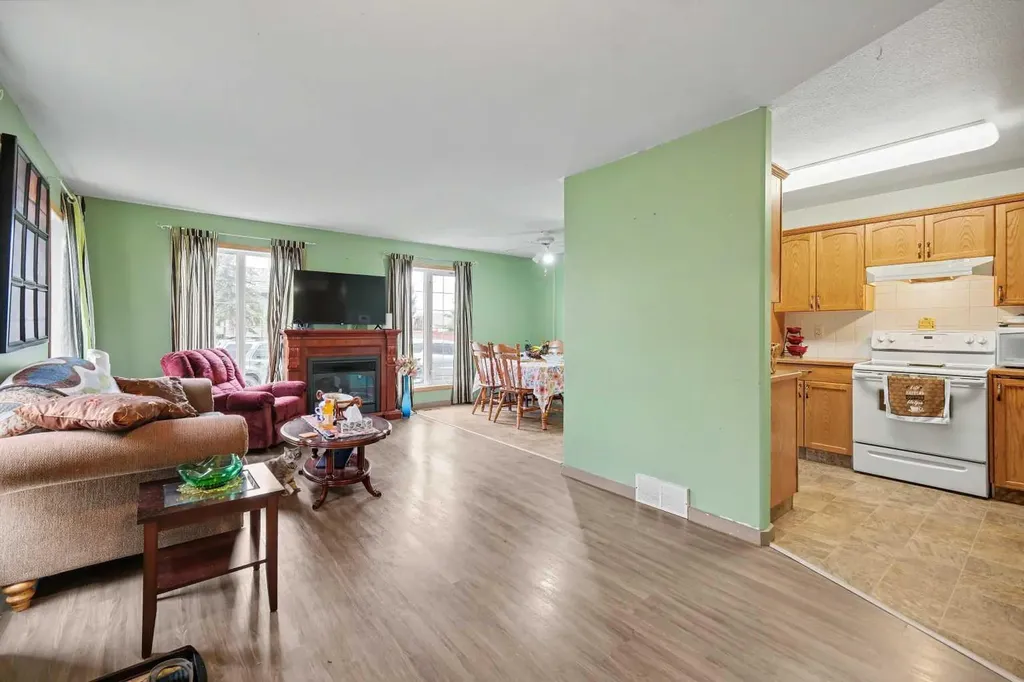 149 Silver Drive Blackfalds AB T0M0J0