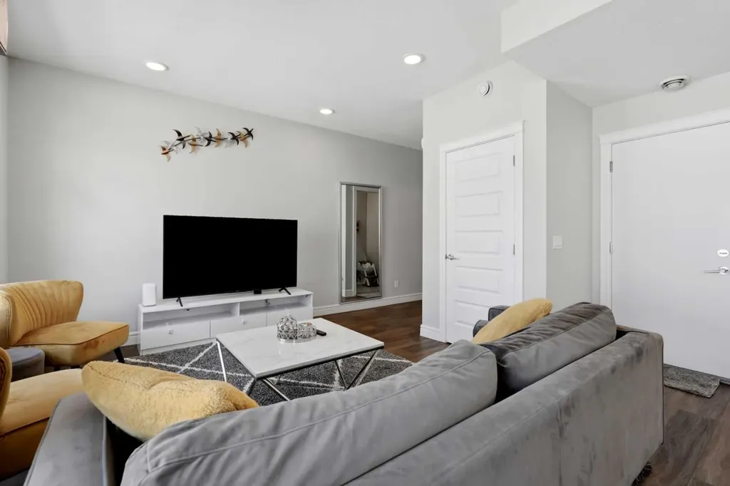 10060 46 Street NE Calgary AB T3J 2H8