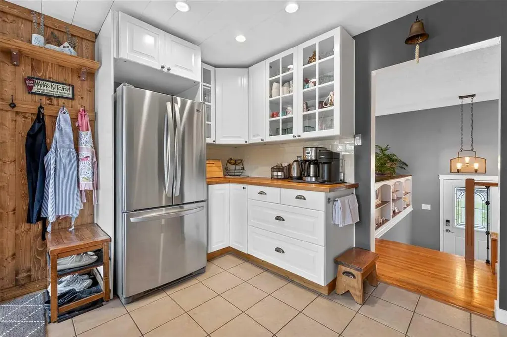 9715 Fairmount Drive SE Calgary AB T2J 0R9