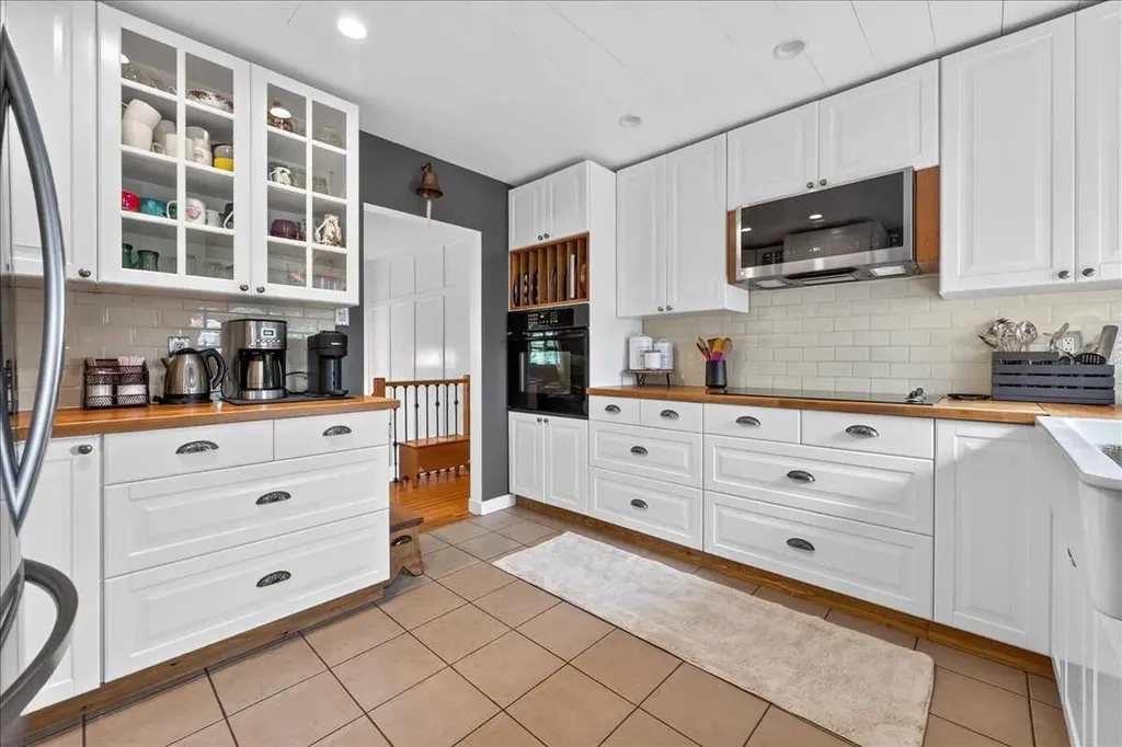9715 Fairmount Drive SE Calgary AB T2J 0R9