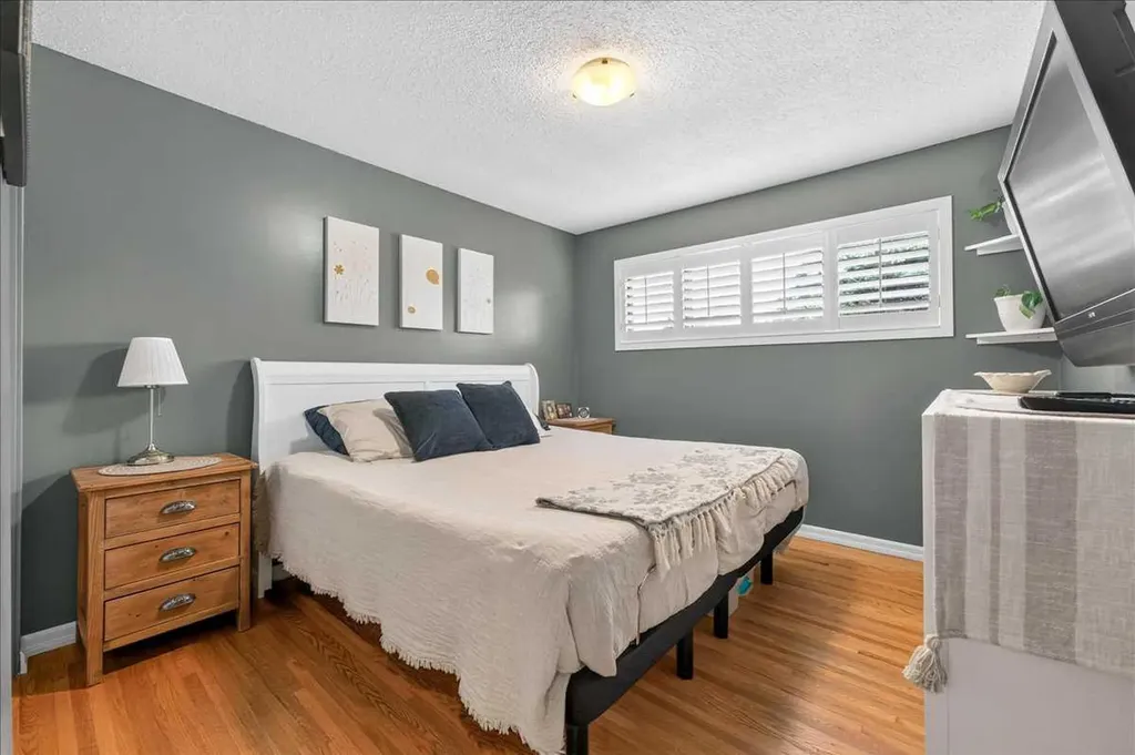 9715 Fairmount Drive SE Calgary AB T2J 0R9