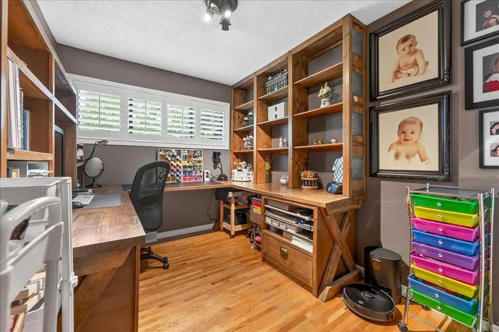 9715 Fairmount Drive SE Calgary AB T2J 0R9
