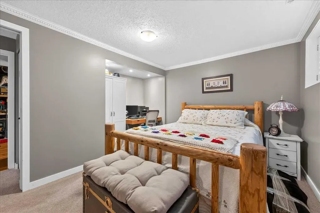9715 Fairmount Drive SE Calgary AB T2J 0R9