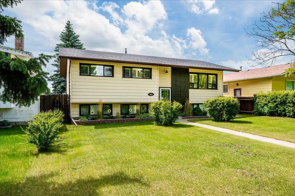 9715 Fairmount Drive SE Calgary AB T2J 0R9