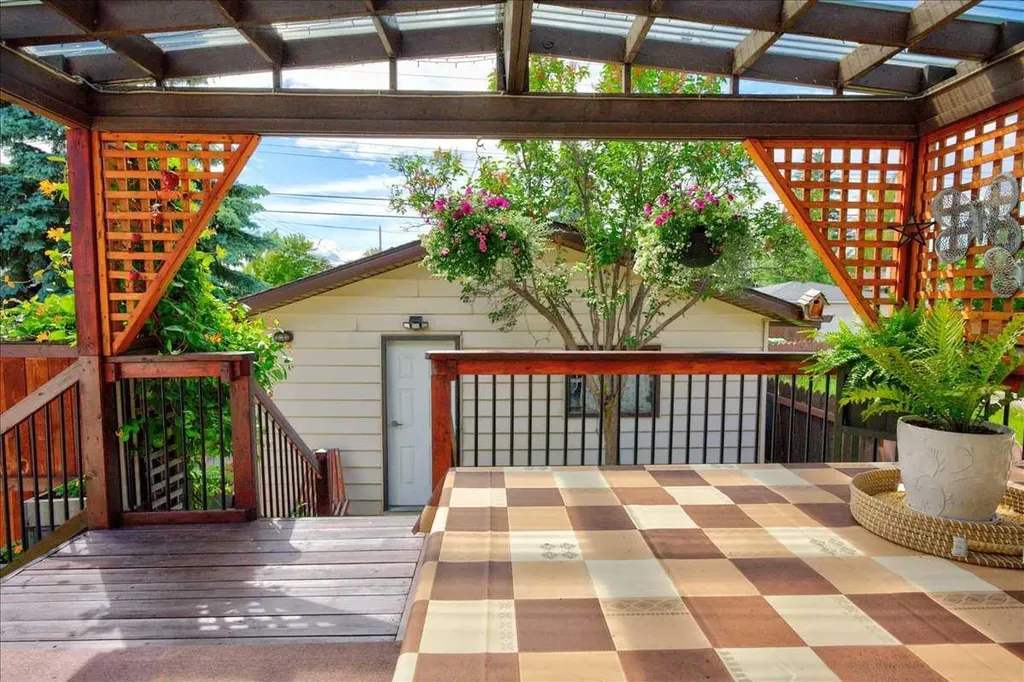 9715 Fairmount Drive SE Calgary AB T2J 0R9