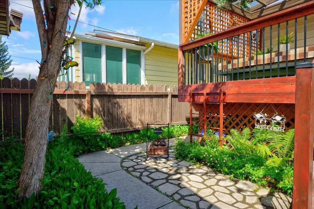 9715 Fairmount Drive SE Calgary AB T2J 0R9
