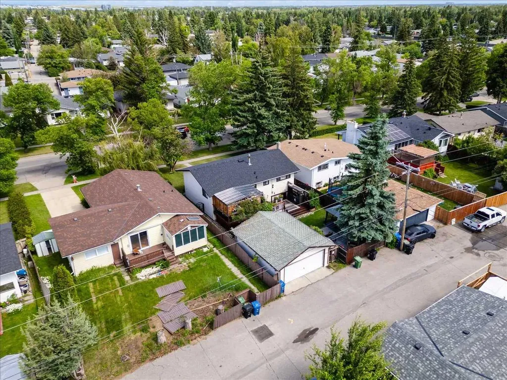 9715 Fairmount Drive SE Calgary AB T2J 0R9