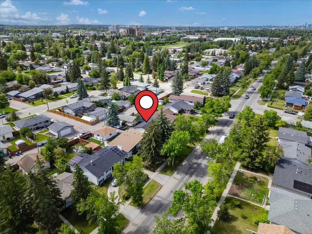 9715 Fairmount Drive SE Calgary AB T2J 0R9