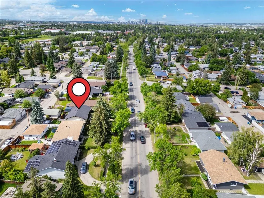 9715 Fairmount Drive SE Calgary AB T2J 0R9