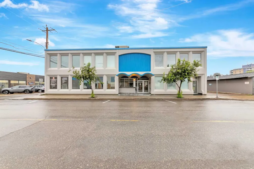 5009 48 Street Lloydminster AB T9V 0H7
