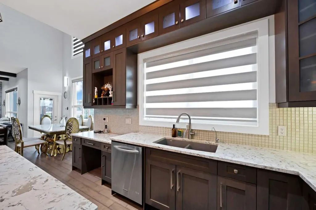 126 Cambridge Park Way Conrich AB T1Z0A2