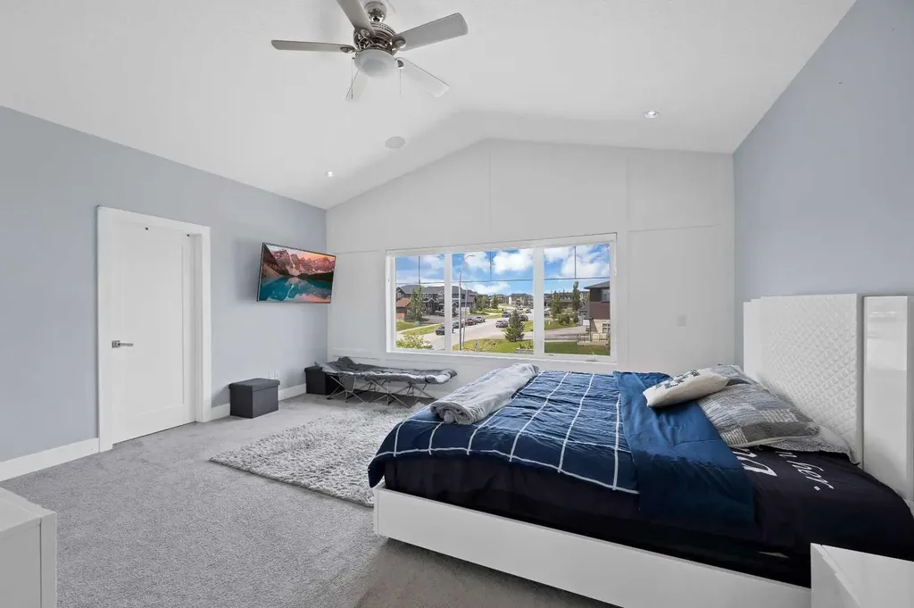 126 Cambridge Park Way Conrich AB T1Z0A2