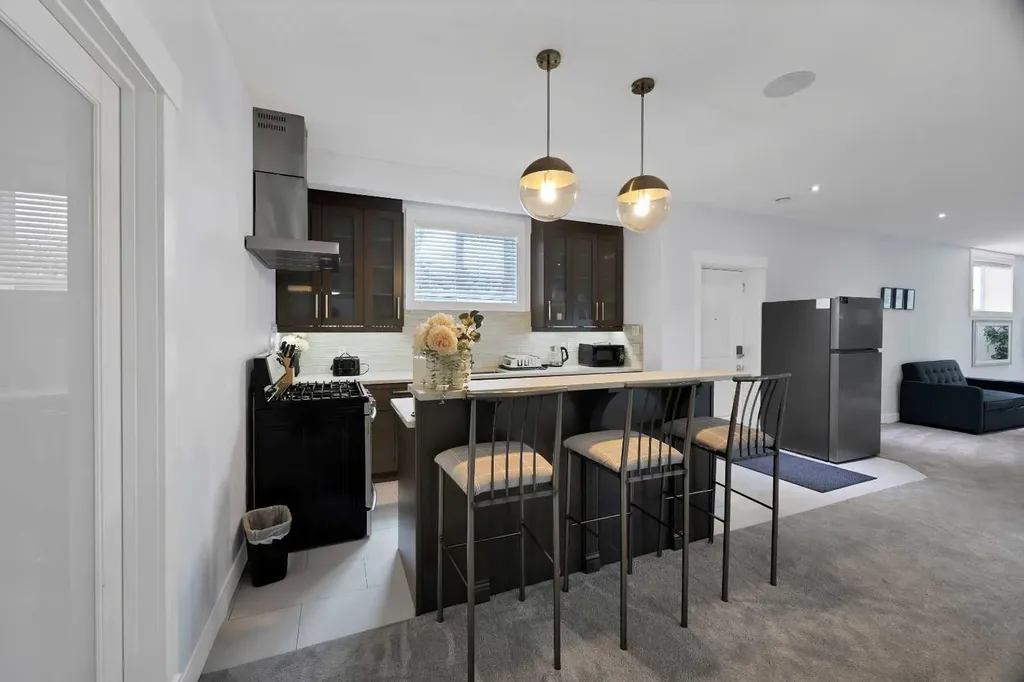 126 Cambridge Park Way Conrich AB T1Z0A2