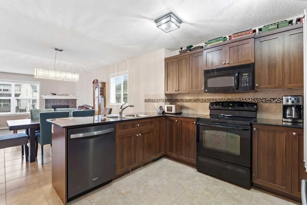 107 Skyview Springs Manor NE Calgary AB T3N 0A8