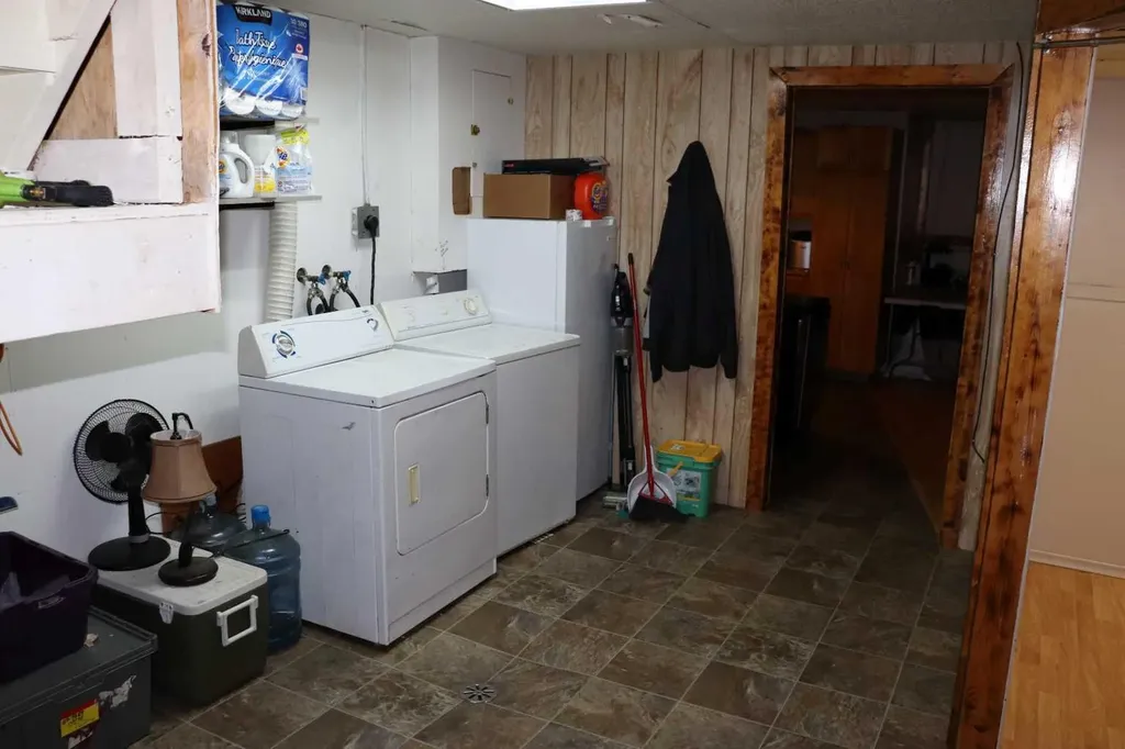 5706 West Haven Drive Edson AB T7E 1J6