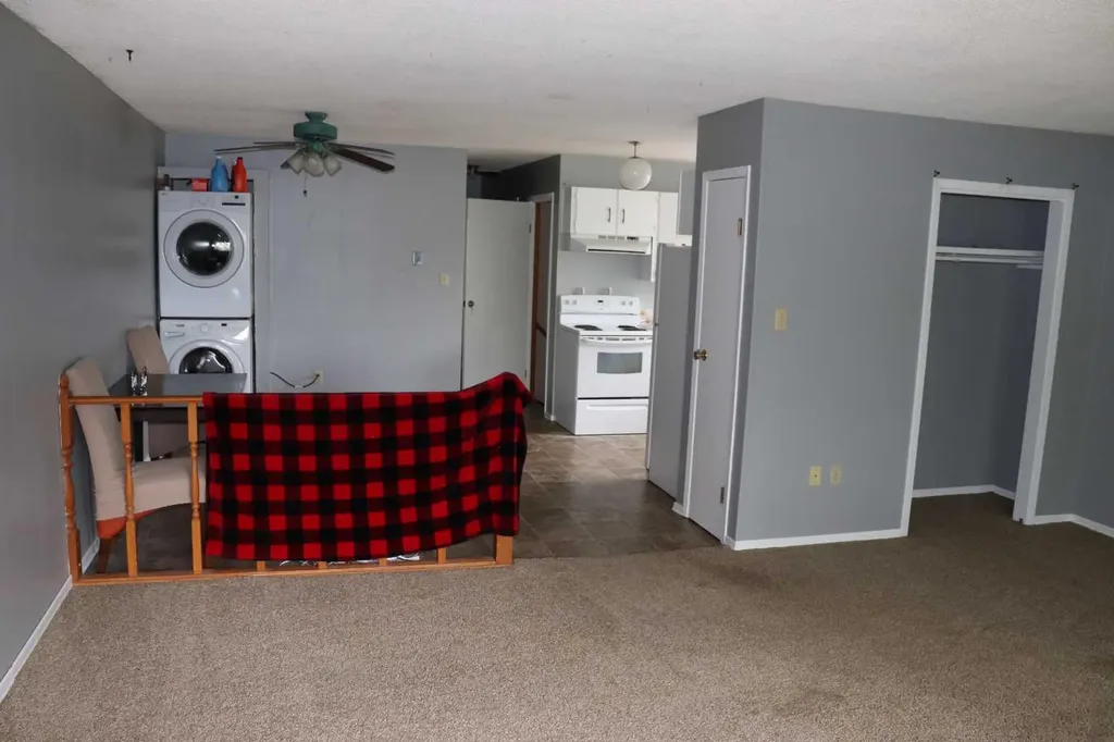 5706 West Haven Drive Edson AB T7E 1J6
