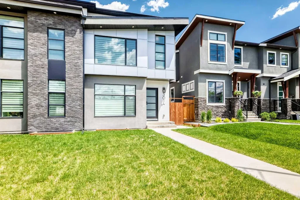 3014 Cochrane Road NW Calgary AB T2M4J3