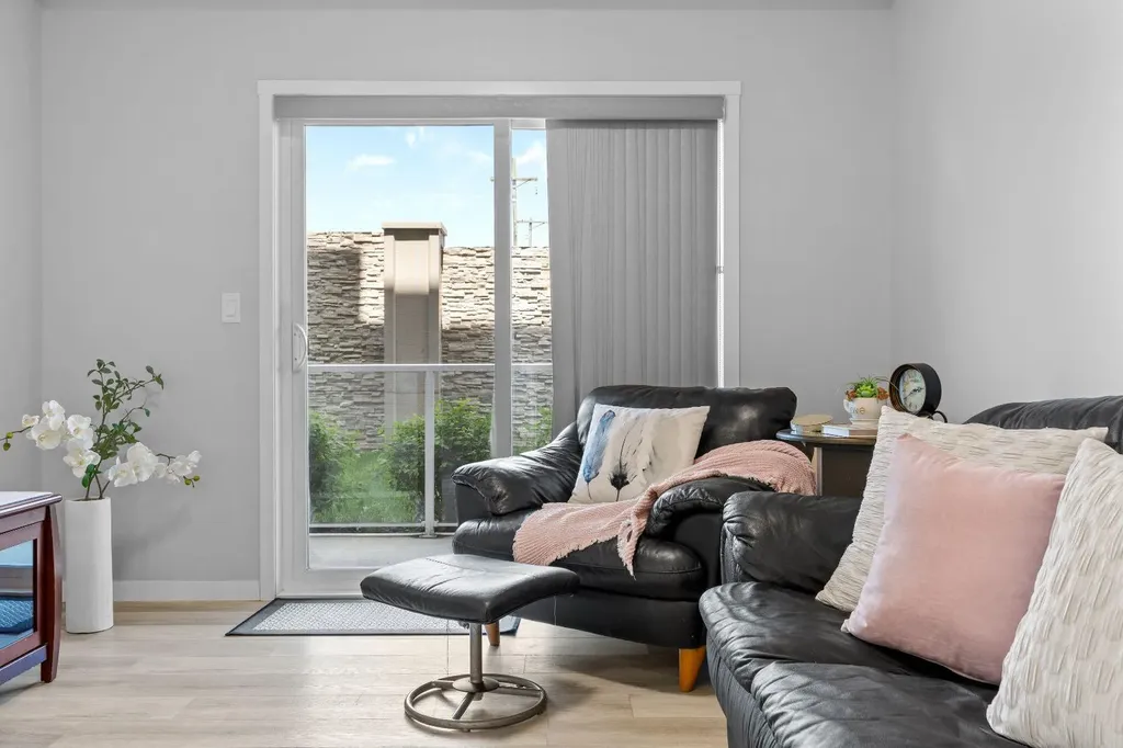 200 Harvest Hills Place NE Calgary AB T3K 2N3