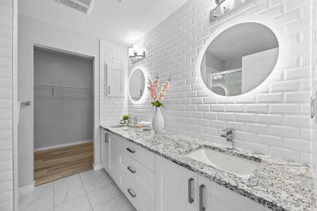 200 Harvest Hills Place NE Calgary AB T3K 2N3