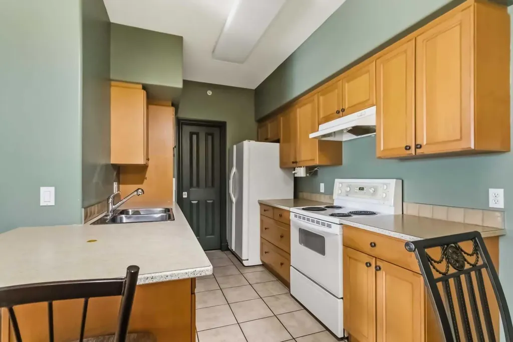 9918 Gordon Avenue Fort Mcmurray AB T9H5L1
