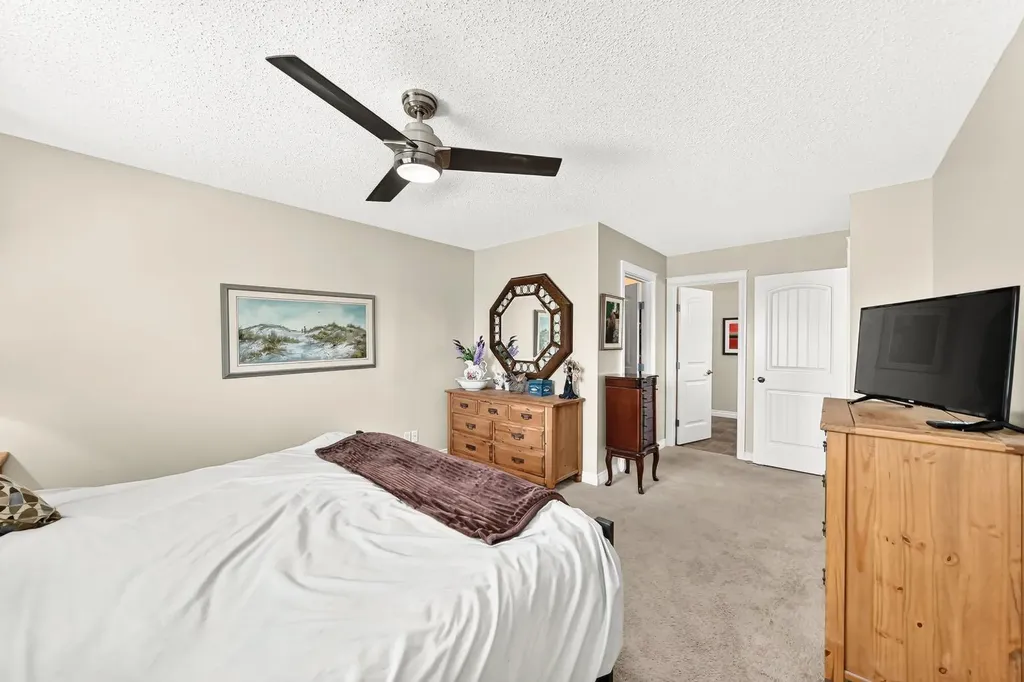 3 Van Horn Court NW Langdon AB T0J 1X2