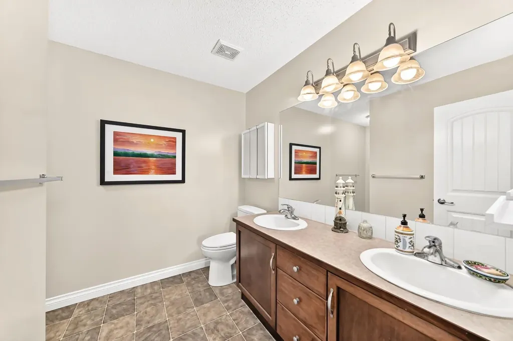 3 Van Horn Court NW Langdon AB T0J 1X2